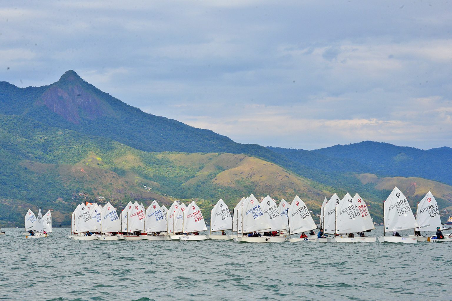 semana de vela em ilhabela